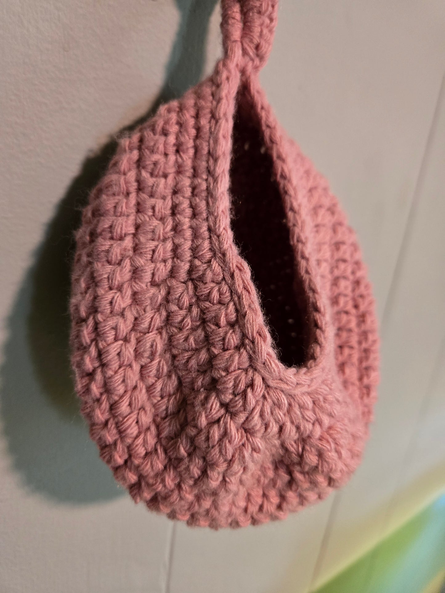 Hanging pot holder