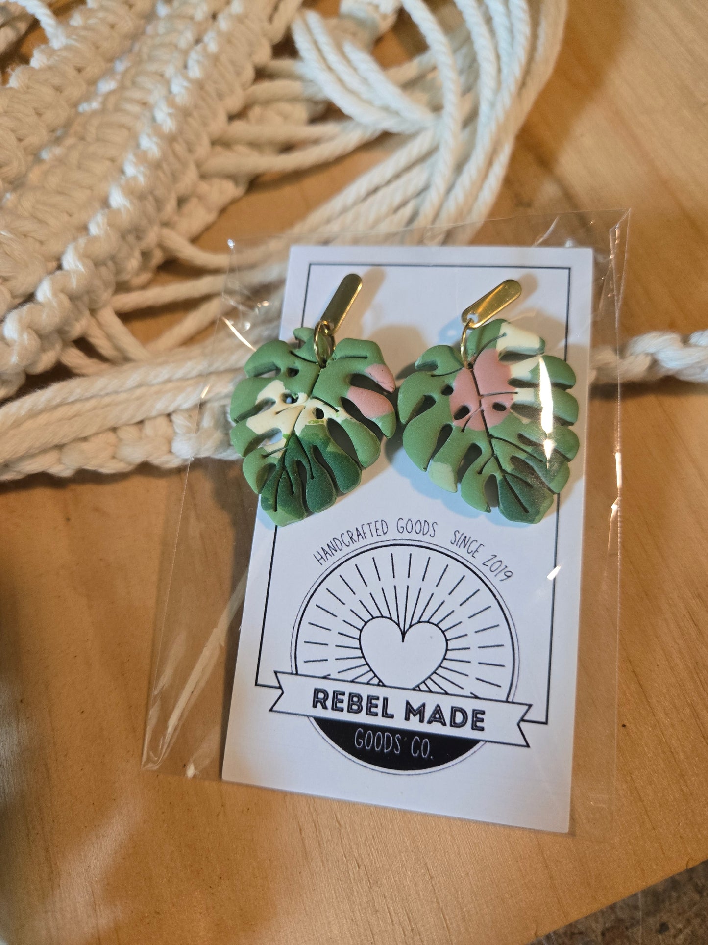 Monstera earrings
